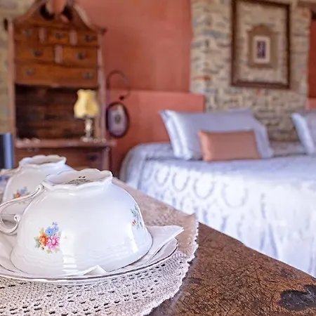 Tenuta Bricchi Farm stay Sinio